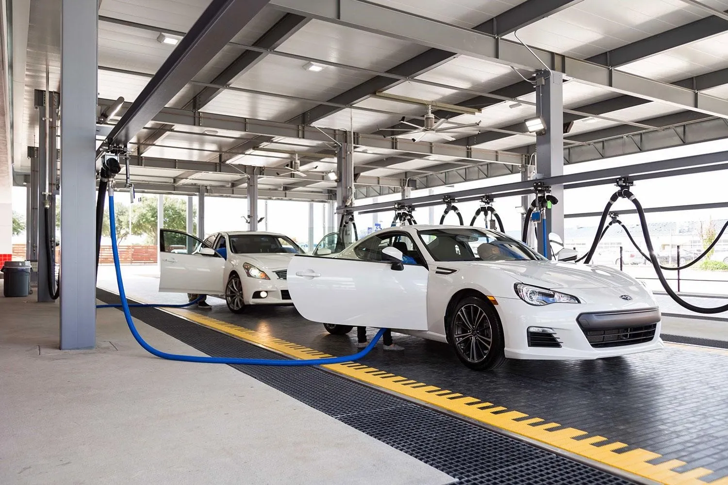 Why Choose Eco-Friendly Car Wash Services in Abu Dhabi