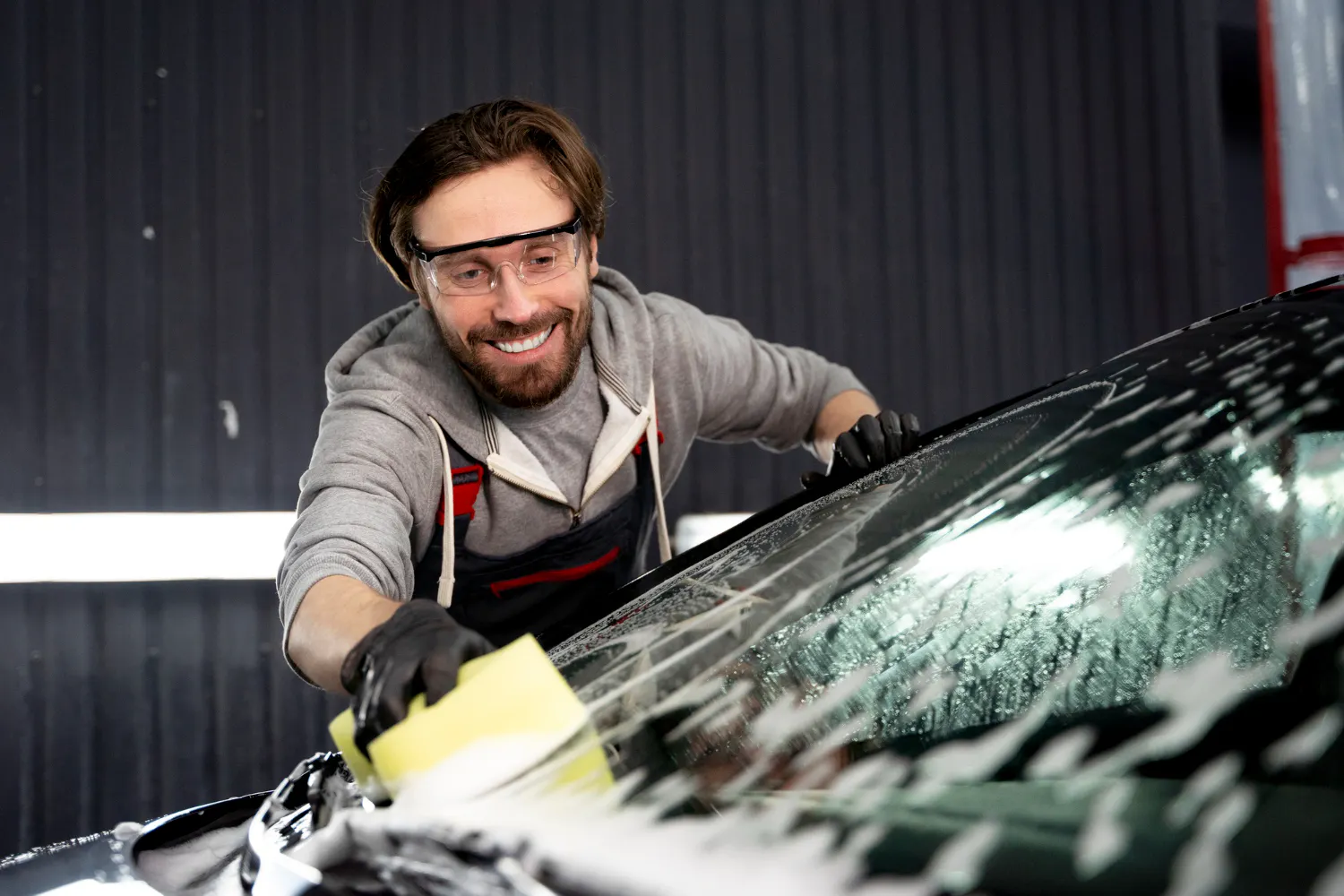Why Mobile Car Wash Services Are Perfect for Busy Professionals
