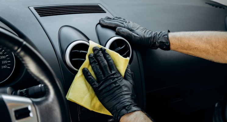 Why Home Car Wash Services Are Gaining Popularity in Abu Dhabi